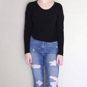 BRANDY MELVILLE - Long Sleeve Black Crop Top